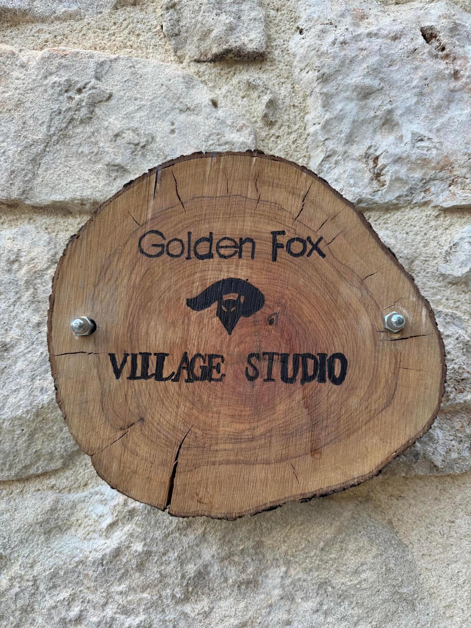Golden Fox Village Studio Lákones Exterior foto